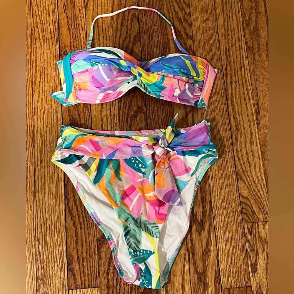 Colorful Bikini Set!
